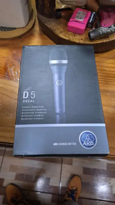 Micrófono dinámico AKG D5 vocal - miniatura 1