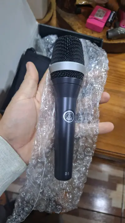 Micrófono dinámico AKG D5 vocal - miniatura 2
