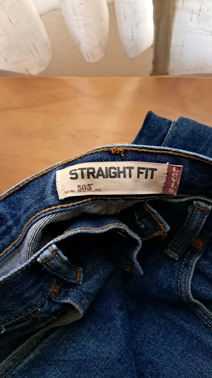 Jeans Levi's 505 azul APITILLADO - 2