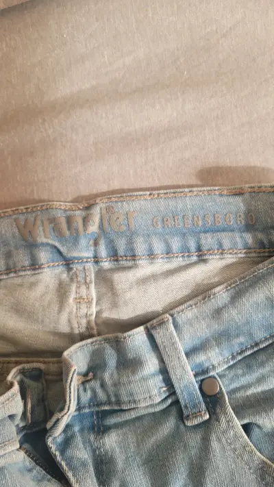 Jeans de mezclilla para hombre - miniatura 3