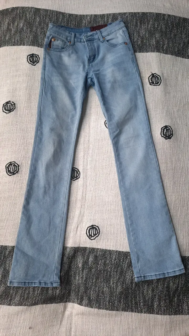 Jeans azul claro para mujer - 1