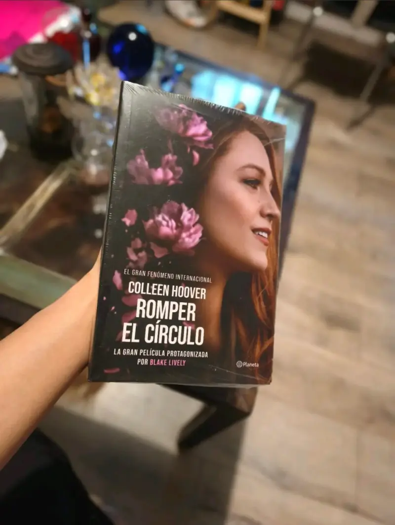 Libro 'Romper el Círculo' de Colleen Hoover - 1