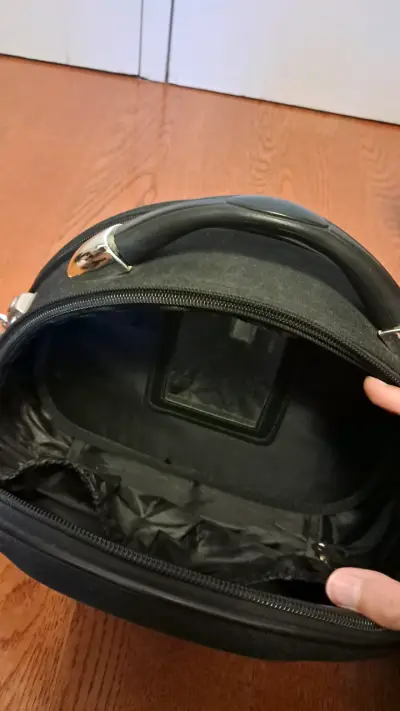 Bolso negro Ital France con correa ajustable - miniatura 4