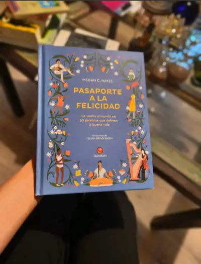 Libro 'Pasaporte a la Felicidad' de Megan C. Hayes - miniatura 1
