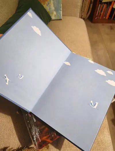 Libro 'Pasaporte a la Felicidad' de Megan C. Hayes - miniatura 4