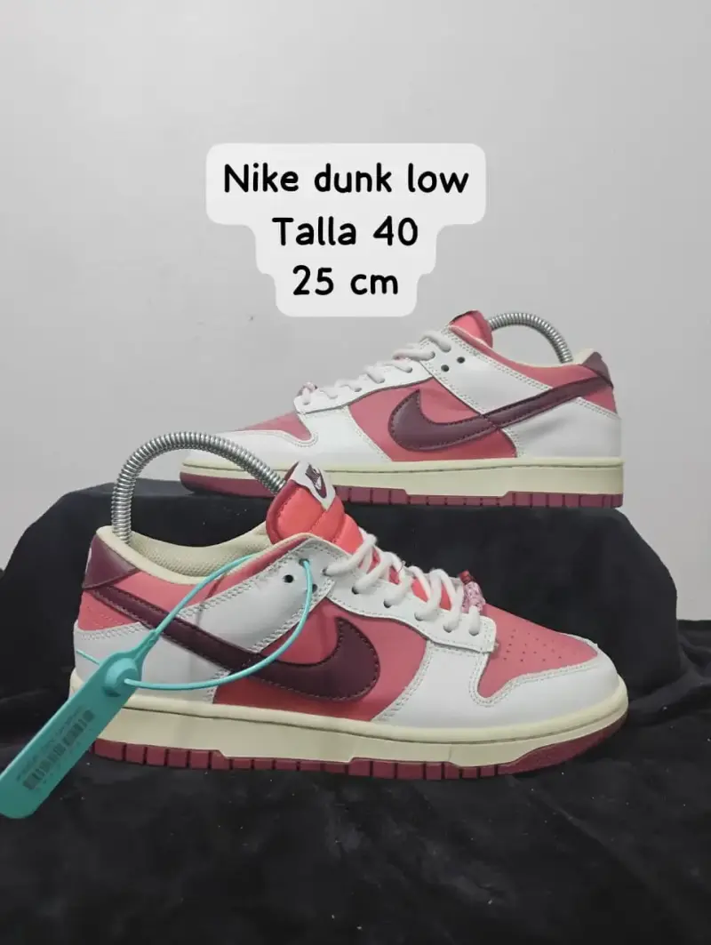 Zapatillas Nike Dunk Low talla 40