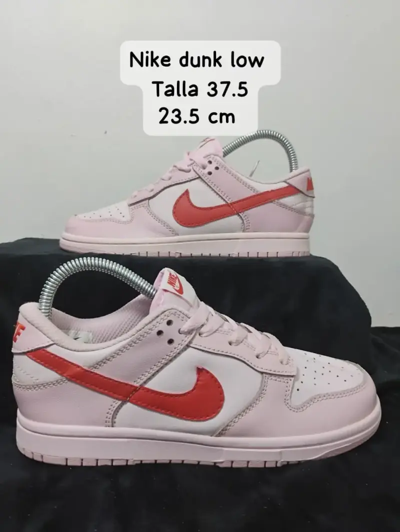 Zapatillas Nike Dunk Low rosadas talla 37.5