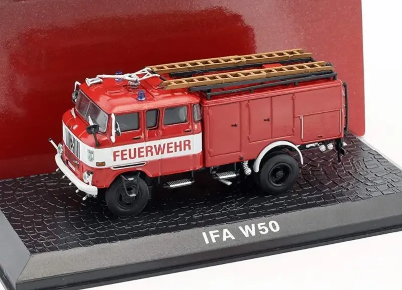 Camión de bomberos miniatura IFA W50 escala 1:72