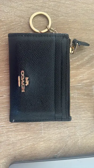 Monedero Coach negro con llavero - miniatura 1