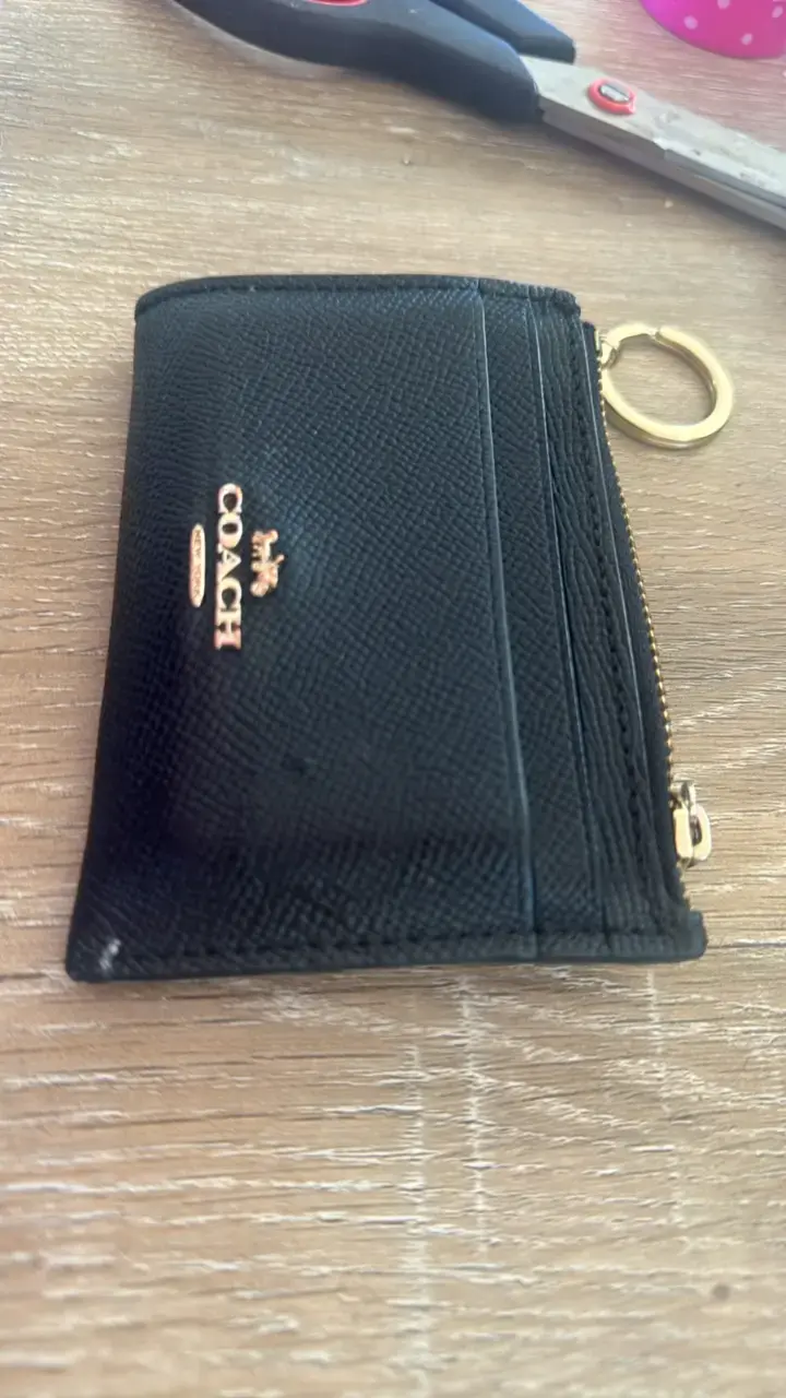 Monedero Coach negro con llavero - 4