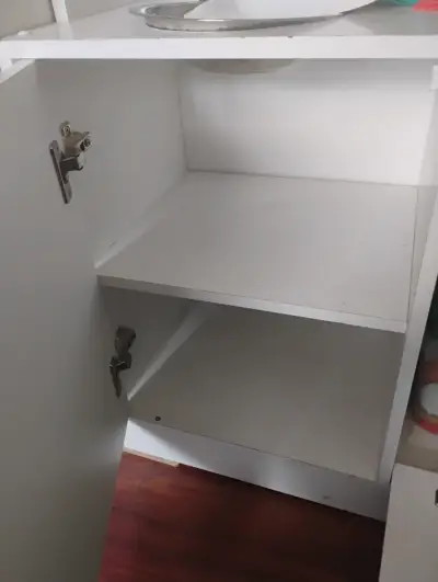 Cocina de juguete infantil rosa y blanca - miniatura 3