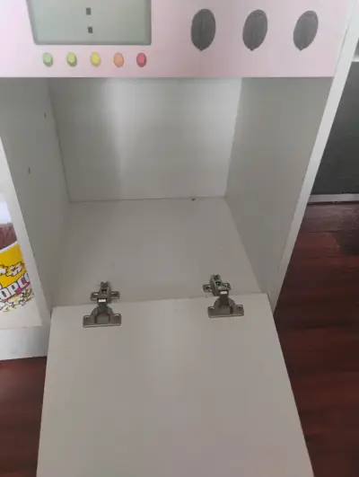 Cocina de juguete infantil rosa y blanca - miniatura 5