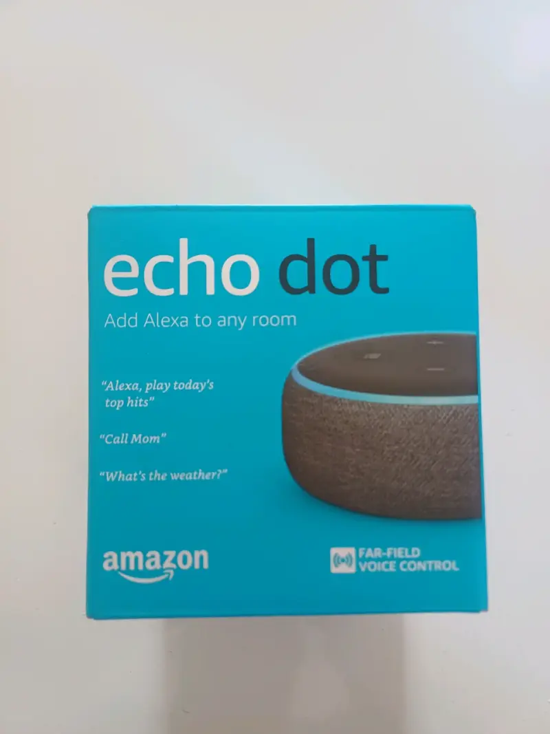Amazon Echo Dot 3ra Gen con asistente Alexa - 1