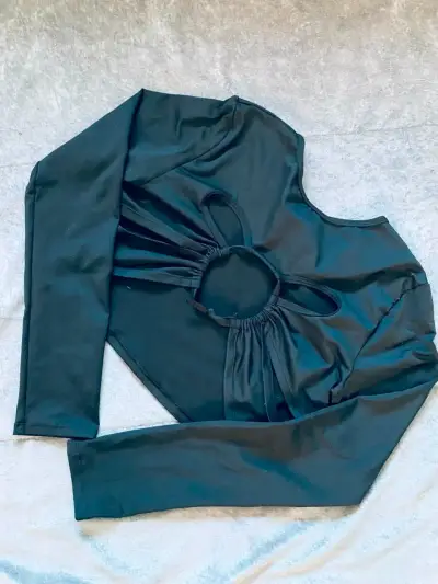 Polera manga larga negra para mujer - miniatura 2