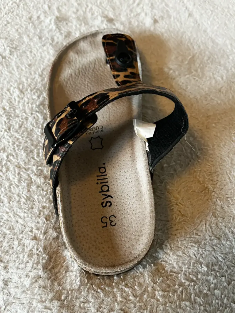 Sandalia Sybilla con estampado animal print - 1