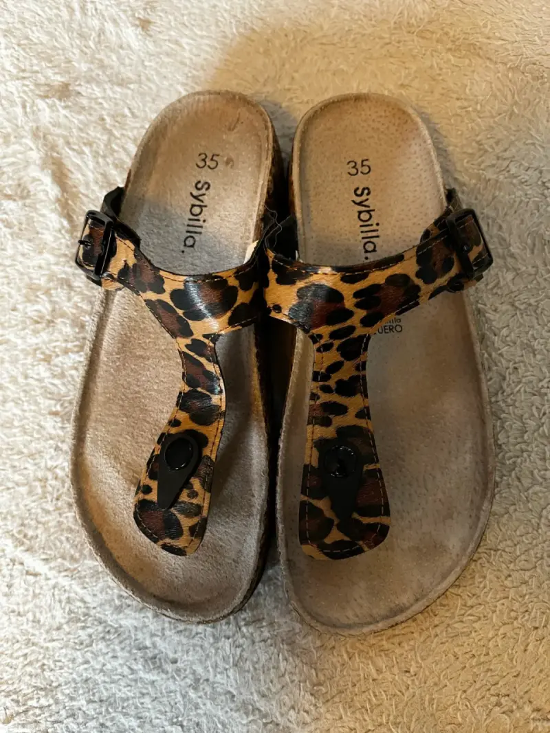 Sandalia Sybilla con estampado animal print - 3