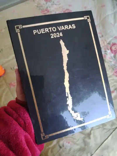 Agenda Puerto Varas 2024 con mapa dorado - miniatura 2