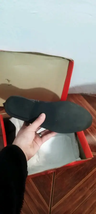 Zapatos de cuero - miniatura 5