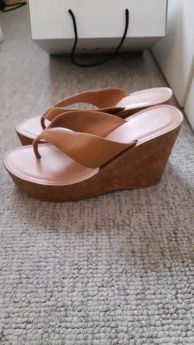Sandalias plataforma corcho Aldo color beige - miniatura 5