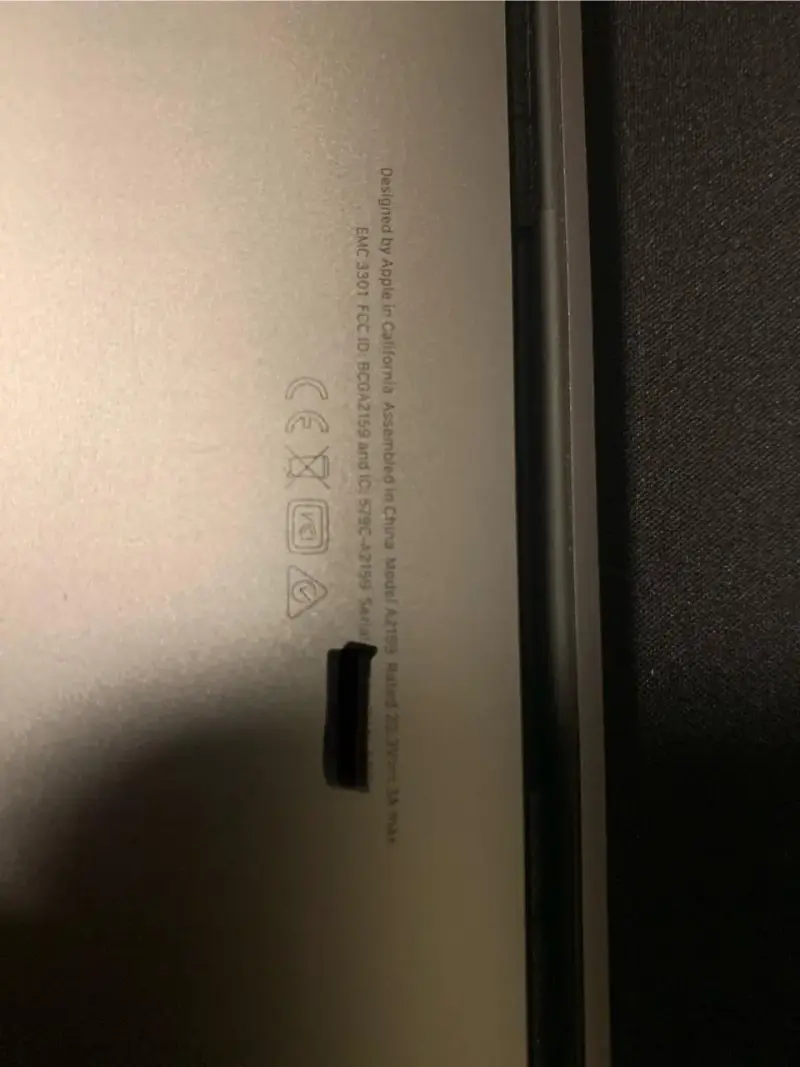 MacBook Pro 13-inch 2019, Intel Core i5 - 4