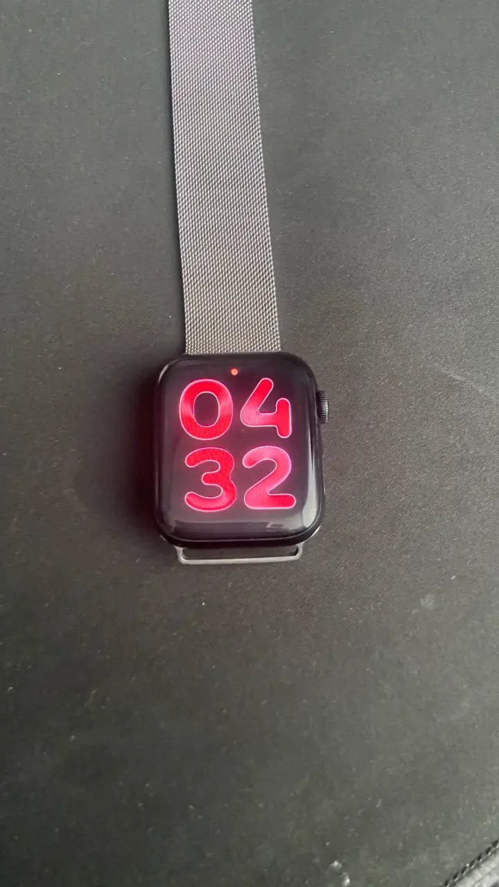 Apple watch SE 2da generación 2022 (GPS) - 1