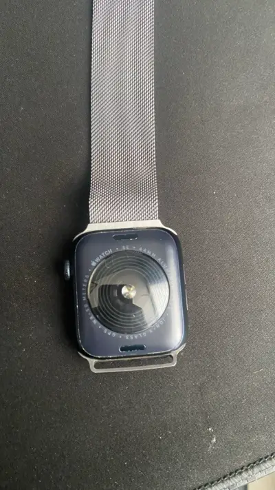 Apple watch SE 2da generación 2022 (GPS) - miniatura 2