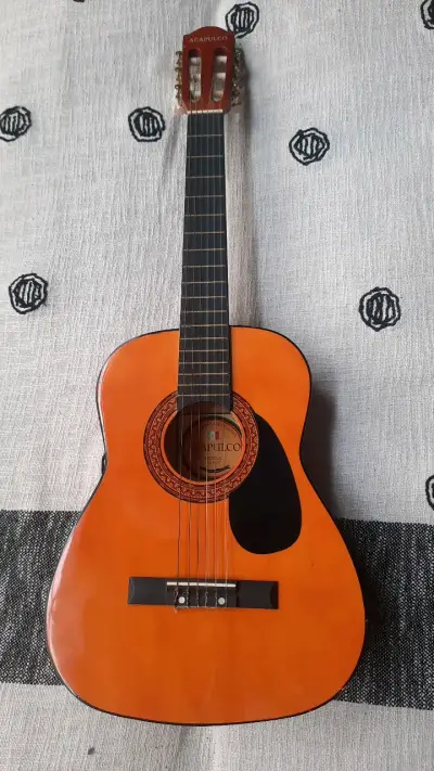 Guitarra clásica Acapulco color madera - miniatura 1