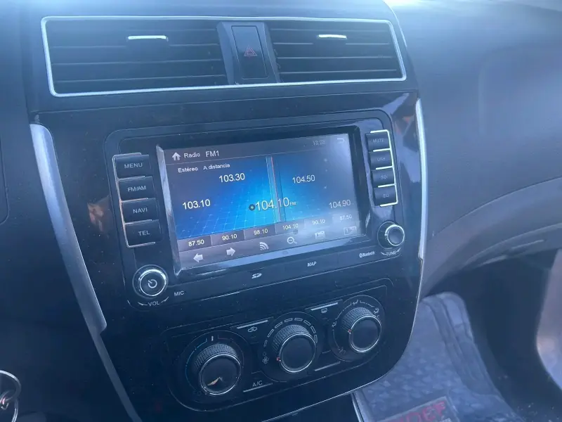 Camioneta Dongfeng joyear x3 exelente estado - 9