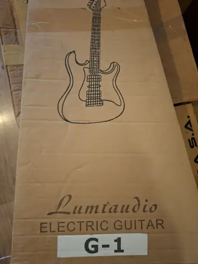 Guitarra eléctrica Luminaudio negra para niños - miniatura 3