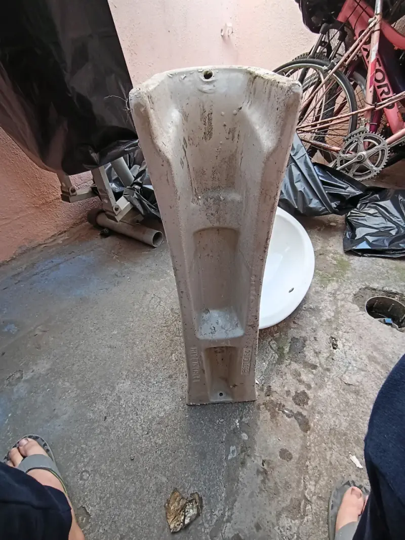 Lavamanos de cerámica con pedestal marca fanaloza - 4
