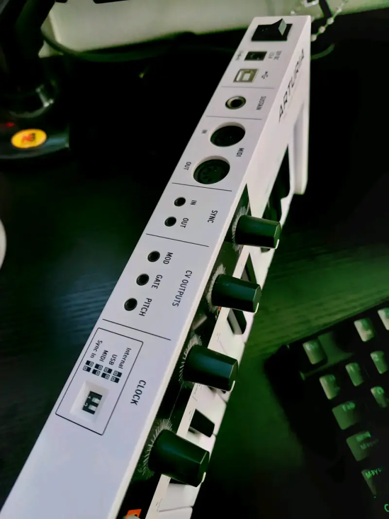 Controlador MIDI Arturia KeyStep37 - 6