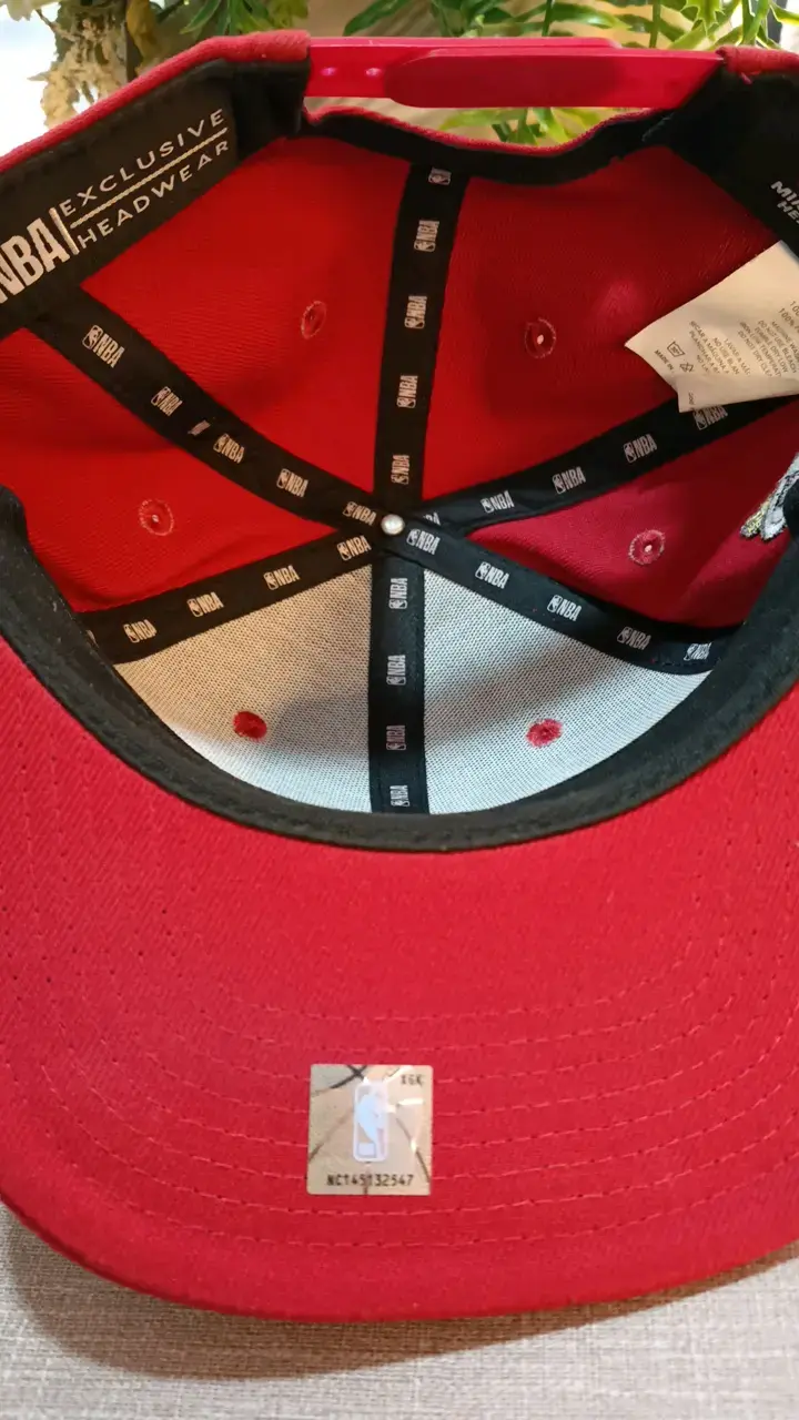 Gorra roja NBA Miami Authentic - 4
