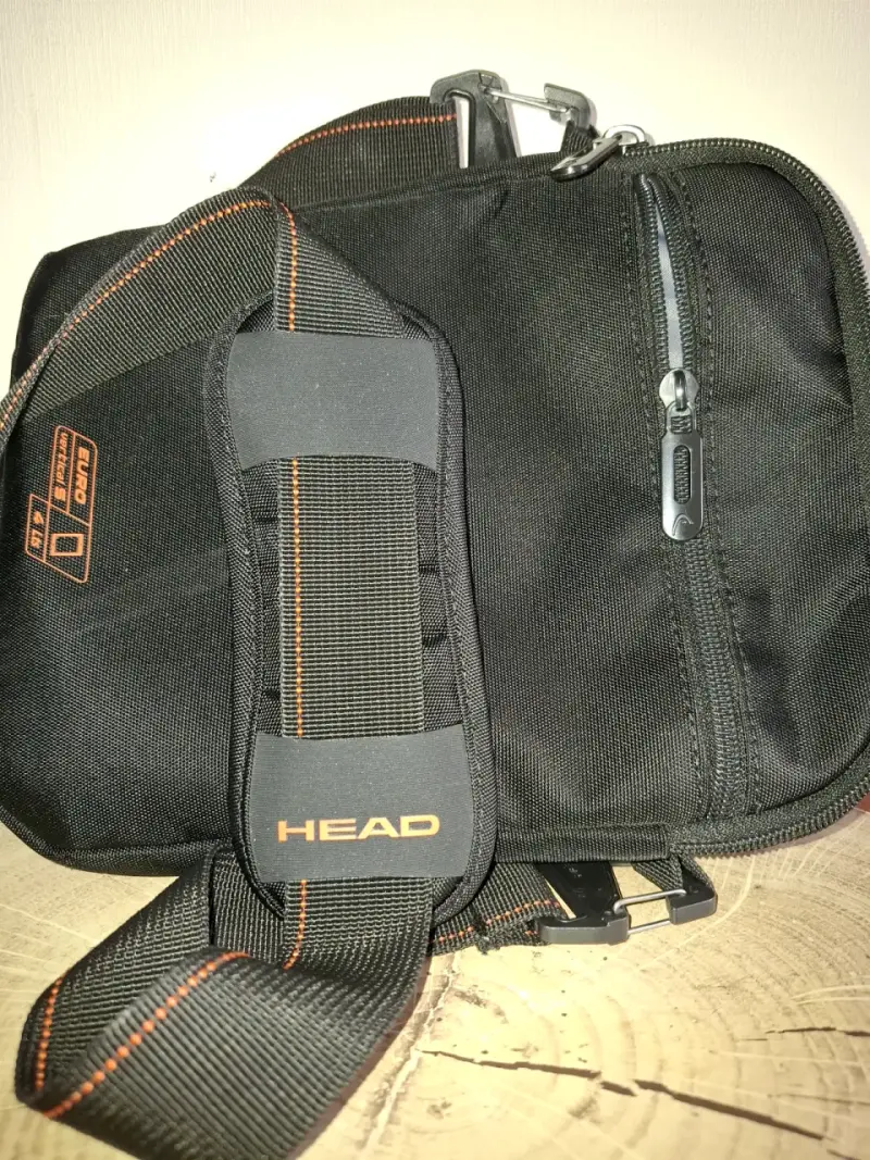 Bolso pequeño Marca HEAD original,negro - 2