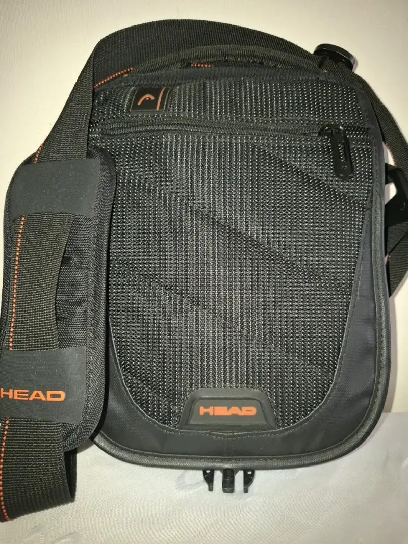 Bolso pequeño Marca HEAD original,negro - 4