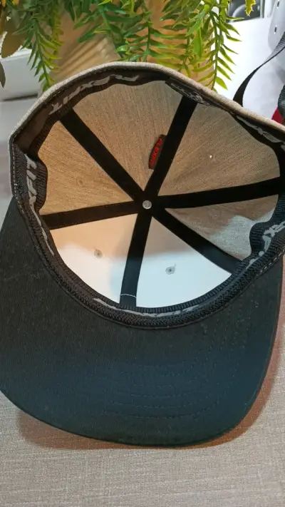 Gorra Rip Curl beige y negra - miniatura 3