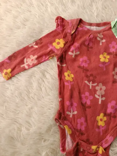 Body de bebé con estampado floral - miniatura 2