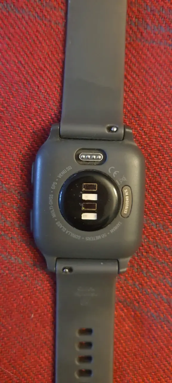 Reloj inteligente Garmin con cargador - 3