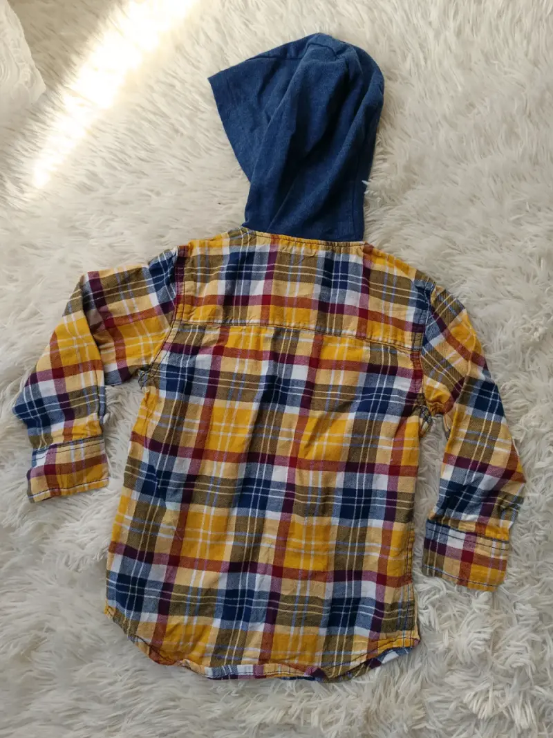 Camisa a cuadros con capucha para niño - 4