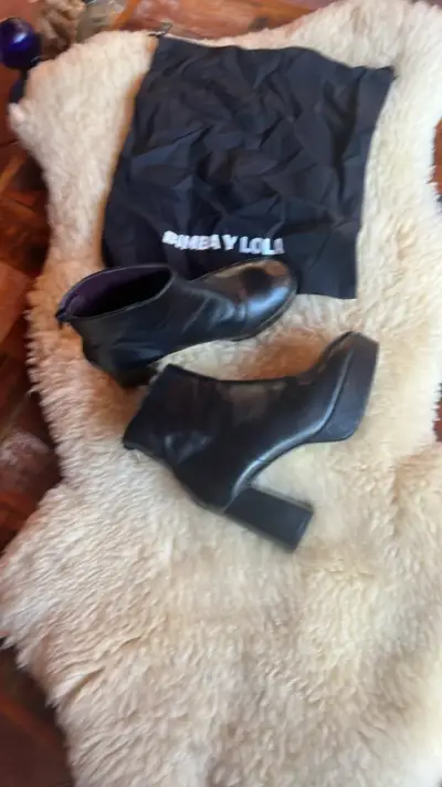 Botines de cuero negro Bimba y Lola - miniatura 1