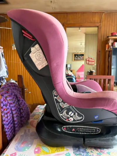 Silla de auto para bebé color burdeos - miniatura 4