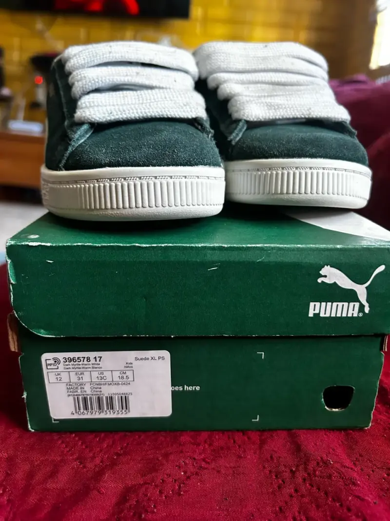 Zapatillas deportivas Puma verde y blanco - 2