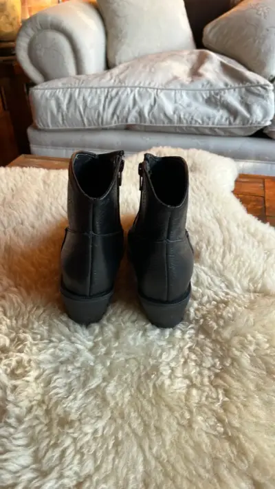 Botines de cuero negro con cierre lateral - miniatura 3