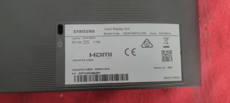 Monitor Samsung de 24 pulgadas en buen estado - 3