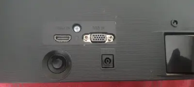 Monitor Samsung de 24 pulgadas en buen estado - miniatura 4