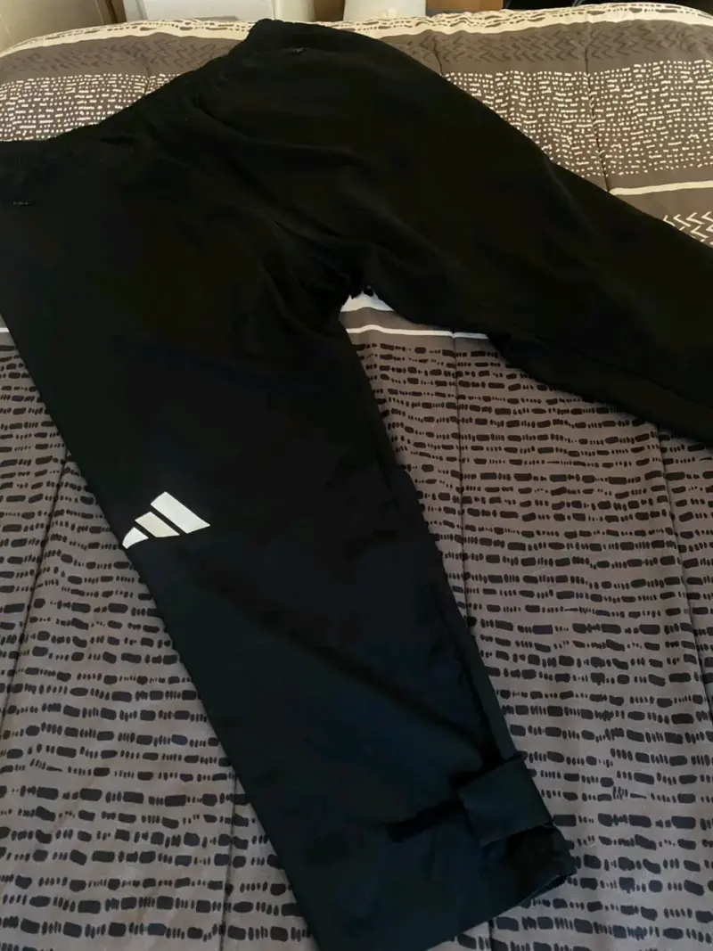 Pantalones deportivos negros adidas - 2