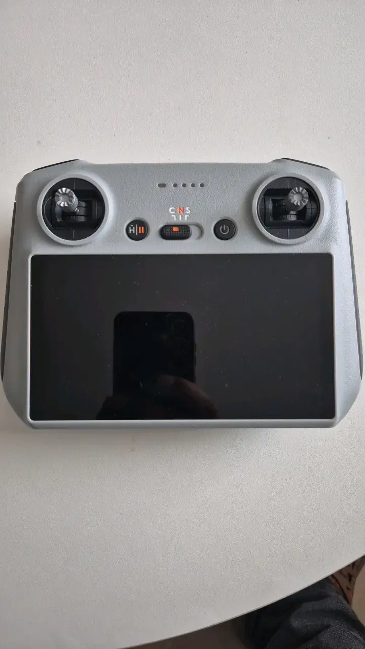 CONTROL REMOTO DJI RC CON PANTALLA INTEGRADA - 1