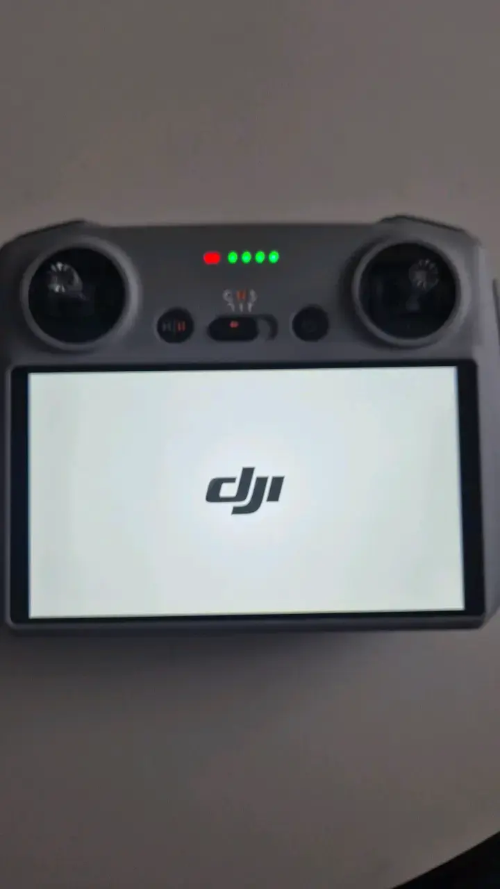 CONTROL REMOTO DJI RC CON PANTALLA INTEGRADA - 2