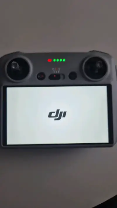 CONTROL REMOTO DJI RC CON PANTALLA INTEGRADA - miniatura 2