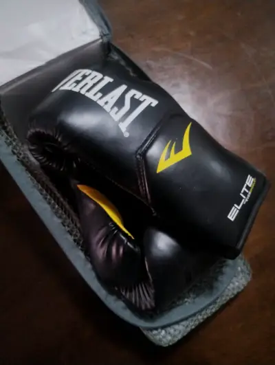 Guantes de boxeo Everlast Elite 12 oz - miniatura 2