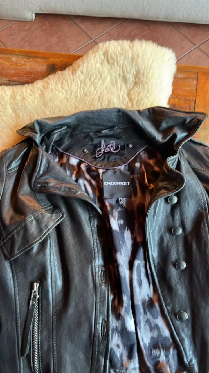 Chaqueta de cuero negra para mujer - 5